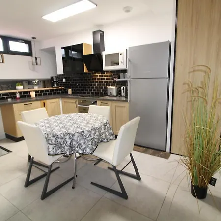 Marvel House - Disneyland 5min, Private Parking, Terrace Holiday home