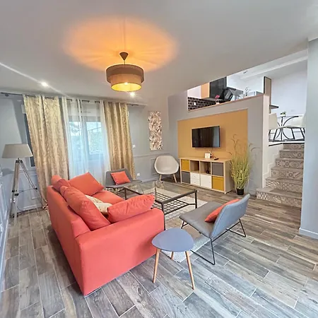 Ferienhaus Marvel House - Disneyland 5min, Private Parking, Terrace *